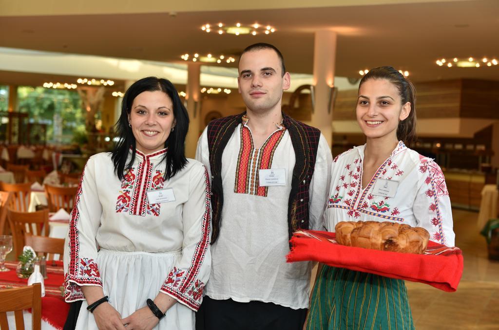 Les Magnolias Hotel Primorsko Exteriör bild
