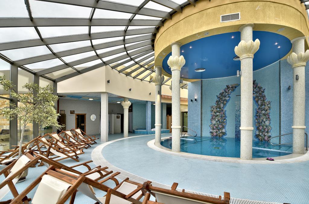 Les Magnolias Hotel Primorsko Exteriör bild