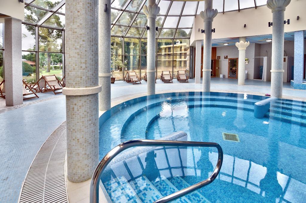 Les Magnolias Hotel Primorsko Exteriör bild